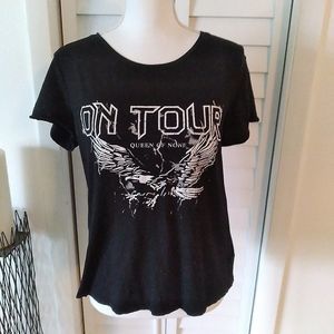 QUEEN of None Tour T-Shirt. Sz.‎ S